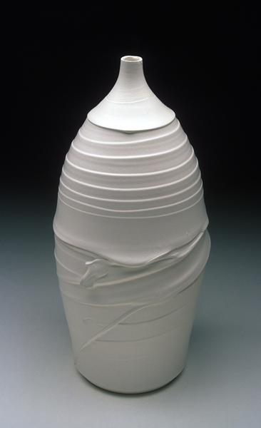 Duke by Ebitenyefa Baralaye, porcelain (burnished)