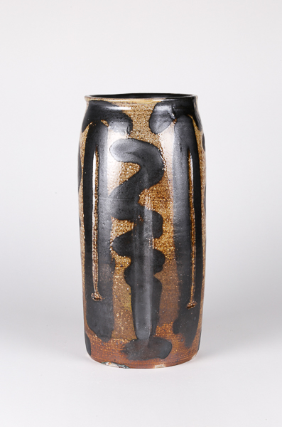 Sisan-I by Ebitenyefa Baralaye, salt-glazed stoneware